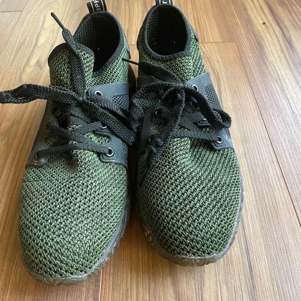 Indestructible steel-toed sneakers